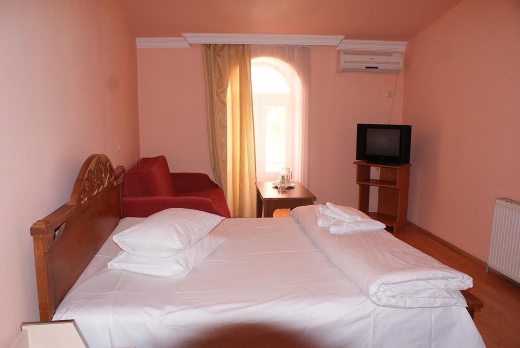 Marani Hotel Batoumi Chambre photo