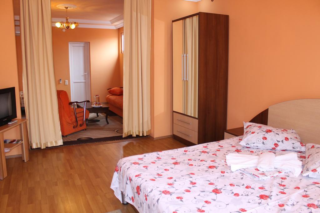 Marani Hotel Batoumi Chambre photo
